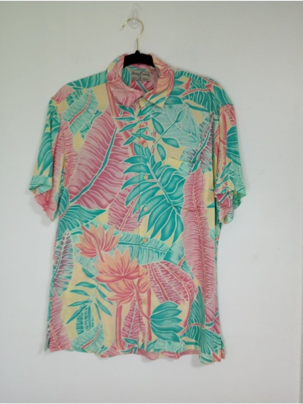 Kenny Flowers Mens Tropical Hawaiian Shirt M Pink Green Button-Down Short Sleeve